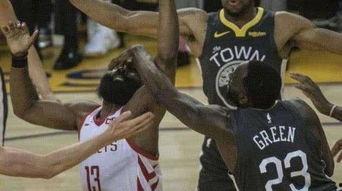 记者爆料格林拳击比赛视频,格林拳击比赛现场惊心动魄瞬间